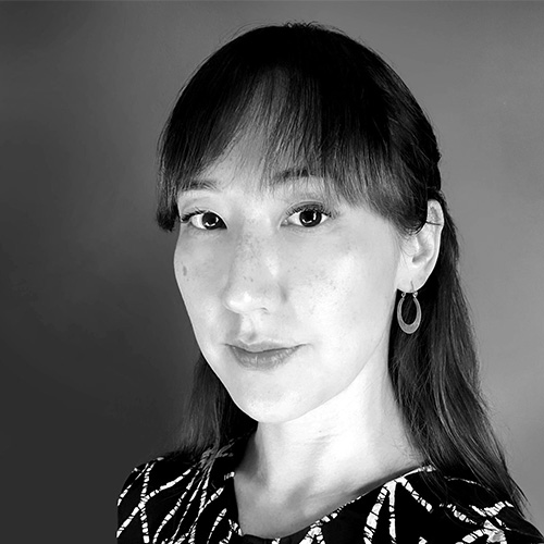 Valery Estabrook headshot